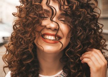 Pre-Shampoo Hair Oils: What Are They and How Do They Work?